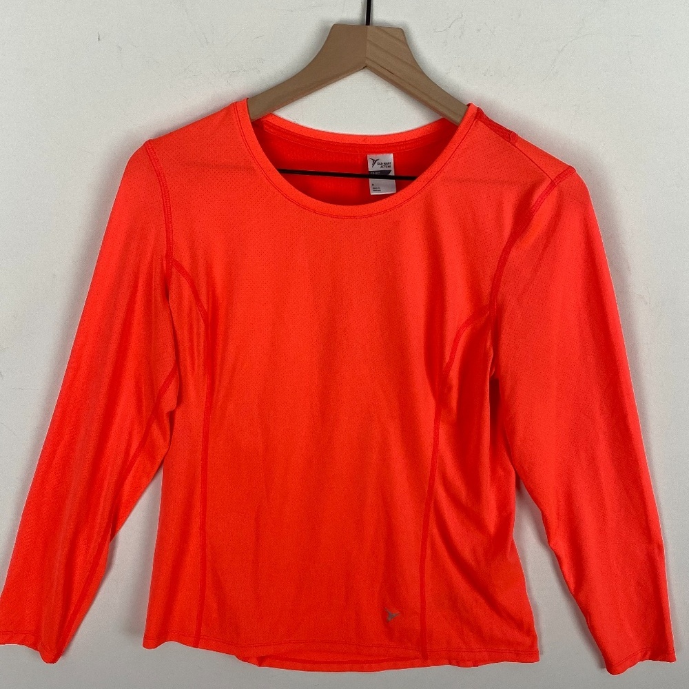 Old Navy Active Dri-Fit Long sleeve shirt, Size M